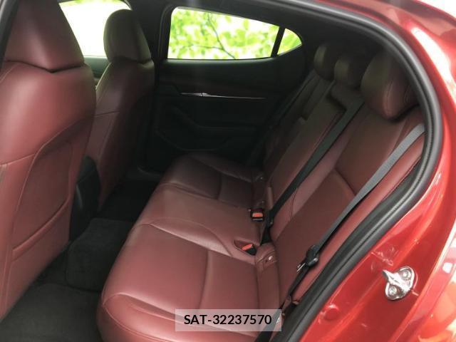 Mazda MAZDA3 2019-09 8009825-6