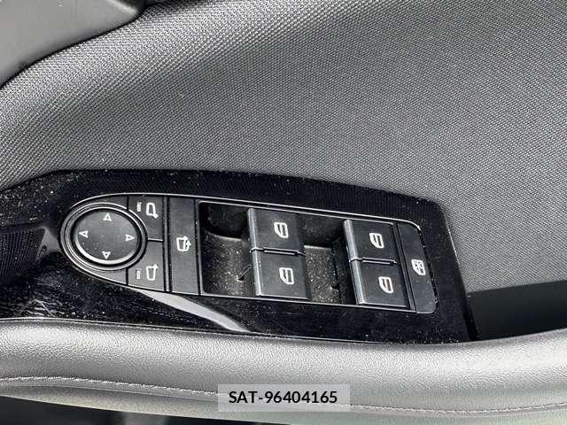 Mazda MAZDA3 2024-06 8010109-8