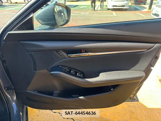 Mazda MAZDA3 2021-03 8010385-18