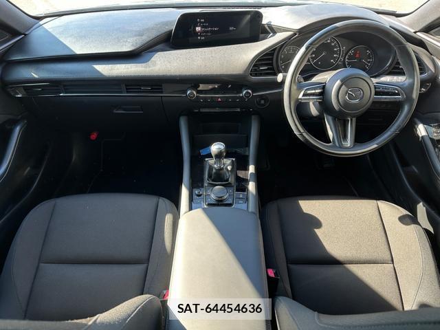Mazda MAZDA3 2021-03 8010385-2