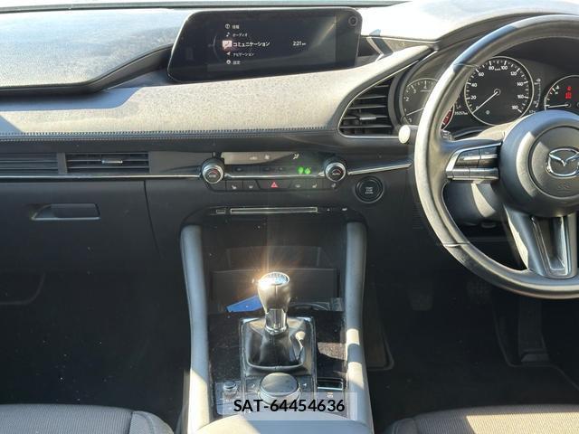 Mazda MAZDA3 2021-03 8010385-4