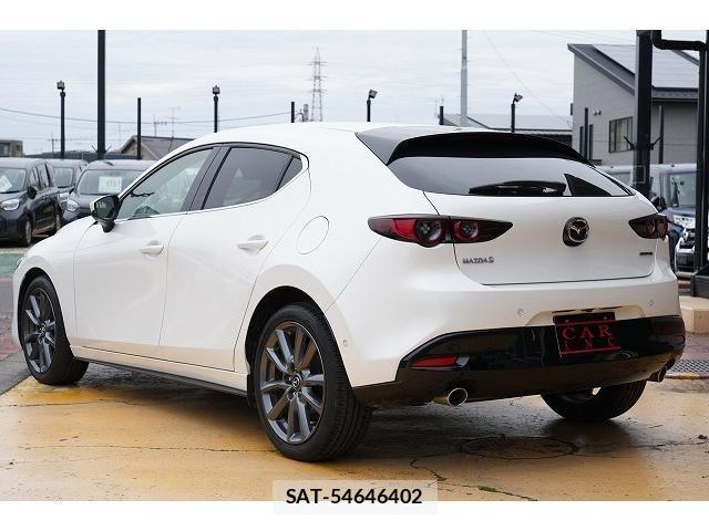 Mazda MAZDA3 2019-09 8010391-1