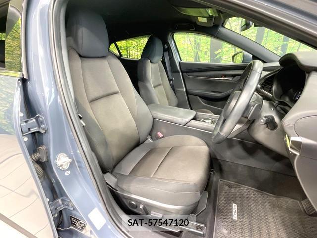 Mazda MAZDA3 2019-08 8010437-7