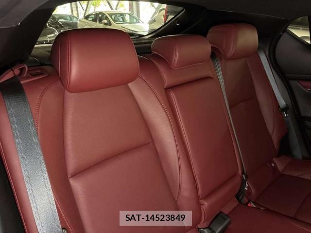 Mazda MAZDA3 2023-11 8010561-3