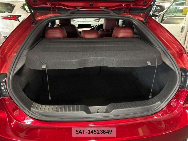 Mazda MAZDA3 2023-11 8010561-5