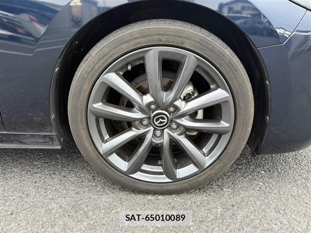 Mazda MAZDA3 2021-06 8010802-13