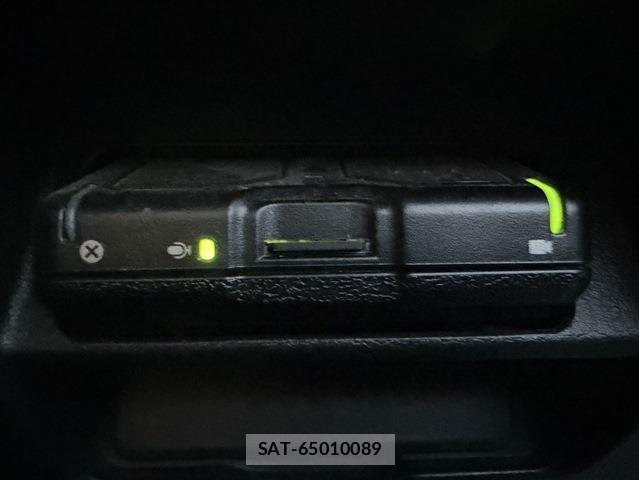 Mazda MAZDA3 2021-06 8010802-3
