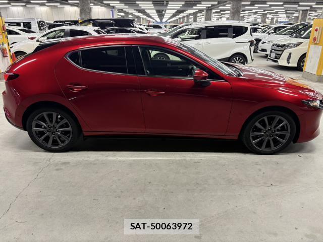 Mazda MAZDA3 2021-01 8010817-2