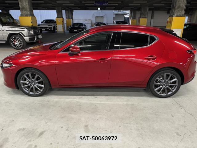 Mazda MAZDA3 2021-01 8010817-3