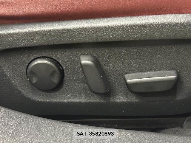 Mazda MAZDA3 2021-06 8010883-6