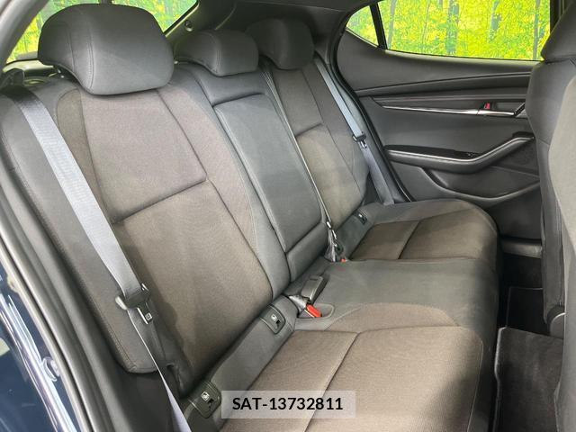 Mazda MAZDA3 2024-03 8011067-8