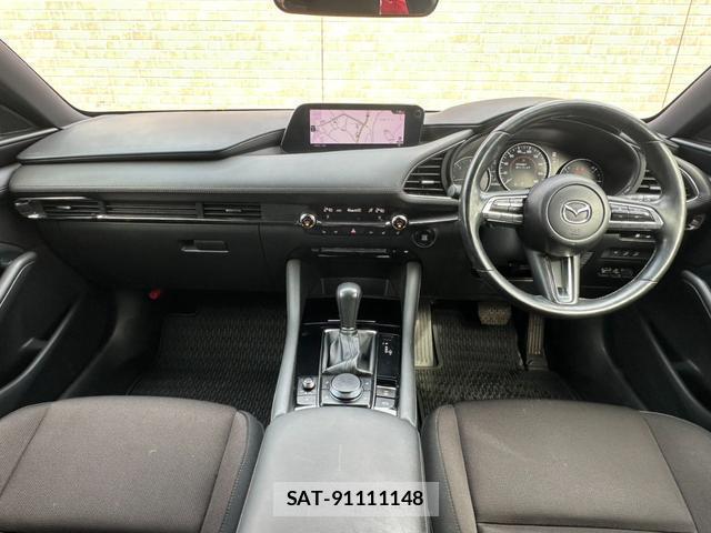 Mazda MAZDA3 2019-06 8011738-14