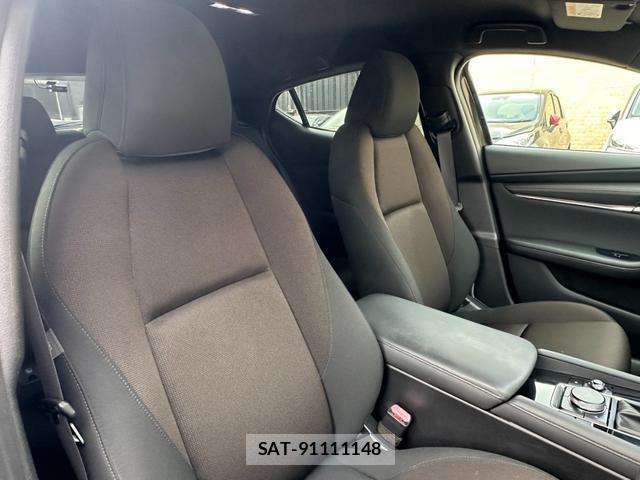 Mazda MAZDA3 2019-06 8011738-15