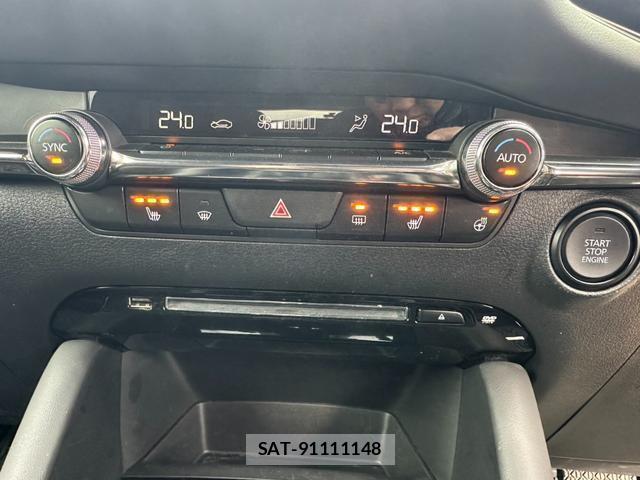 Mazda MAZDA3 2019-06 8011738-19