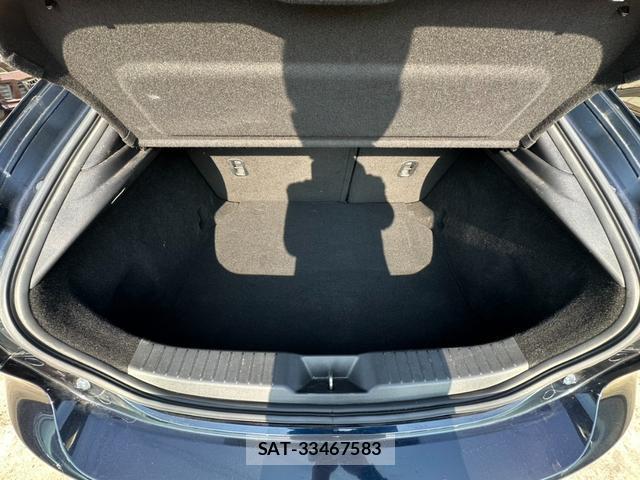 Mazda MAZDA3 2019-08 8011740-14