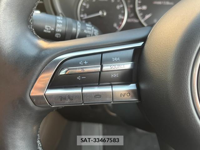 Mazda MAZDA3 2019-08 8011740-19