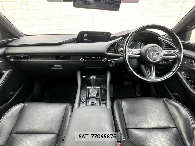 Mazda MAZDA3 2019-08 8011745-11