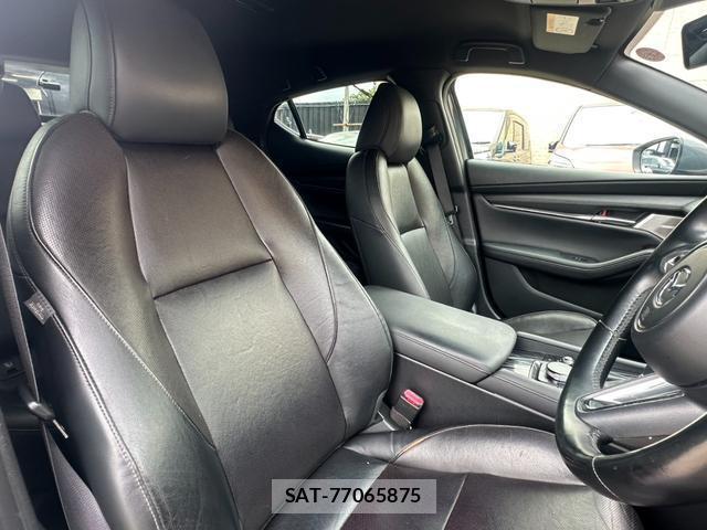 Mazda MAZDA3 2019-08 8011745-12