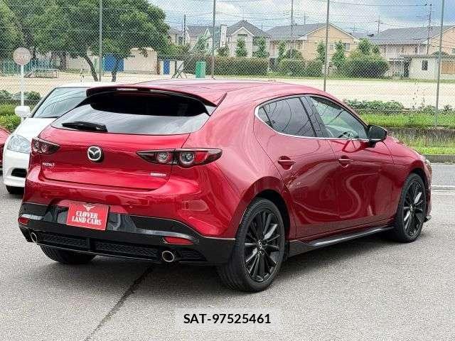 Mazda MAZDA3 2019-09 8011826-1