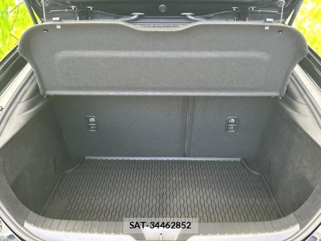 Mazda MAZDA3 2024-11 8012155-7