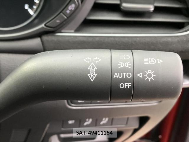 Mazda MAZDA3 2026-02 8012211-13