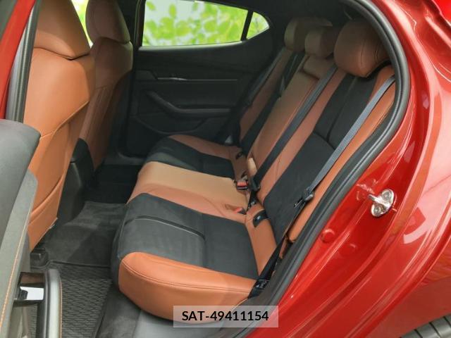 Mazda MAZDA3 2026-02 8012211-7