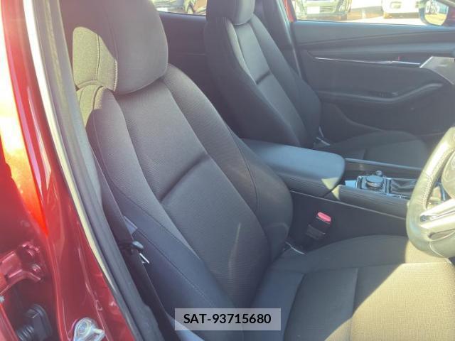 Mazda MAZDA3 2019-12 8012243-3