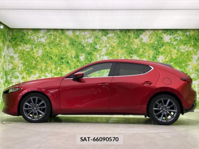 Mazda MAZDA3 2021-12 8012266-1