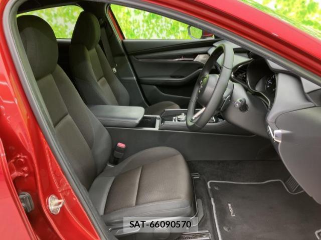 Mazda MAZDA3 2021-12 8012266-3