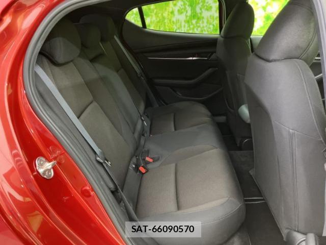 Mazda MAZDA3 2021-12 8012266-4