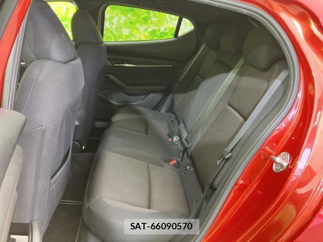 Mazda MAZDA3 2021-12 8012266-6