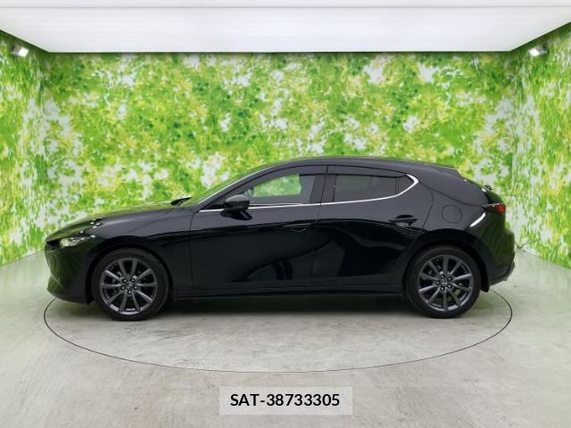 Mazda MAZDA3 2019-09 8012325-1