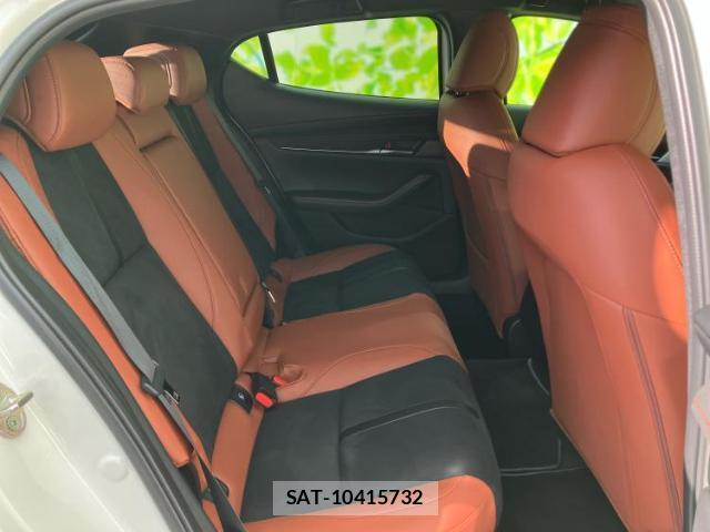 Mazda MAZDA3 2024-01 8012409-5