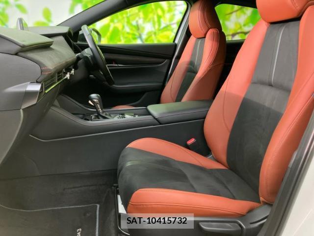 Mazda MAZDA3 2024-01 8012409-6