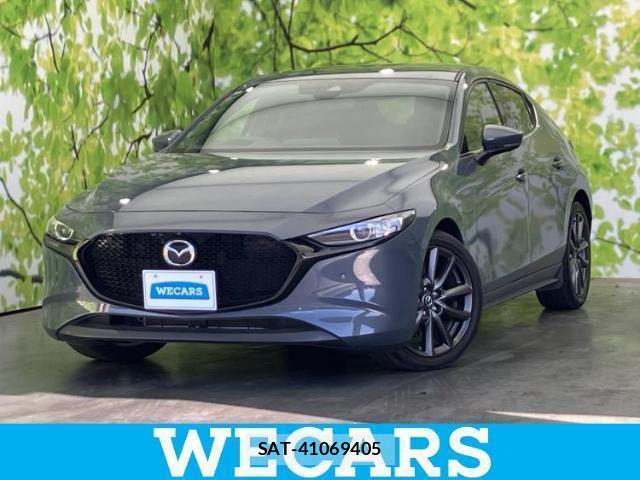 Mazda MAZDA3 2022-08 8012451-0