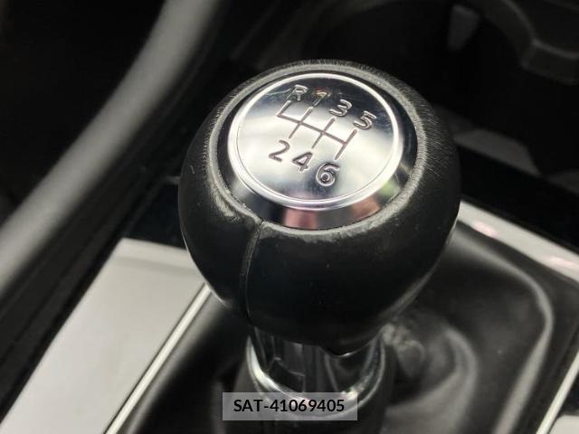 Mazda MAZDA3 2022-08 8012451-17