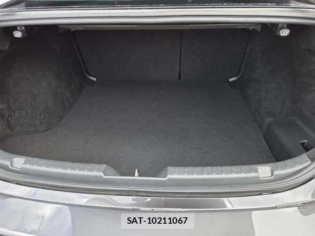 Mazda MAZDA3 2019-08 8003932-6