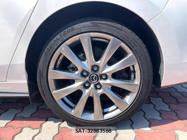 Mazda MAZDA3 2019-12 8005103-12
