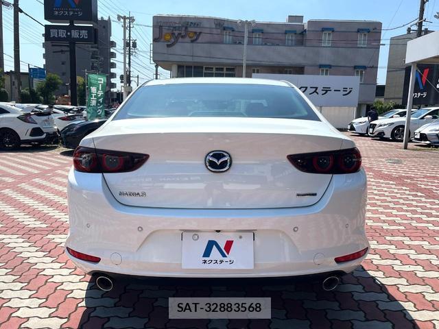 Mazda MAZDA3 2019-12 8005103-14