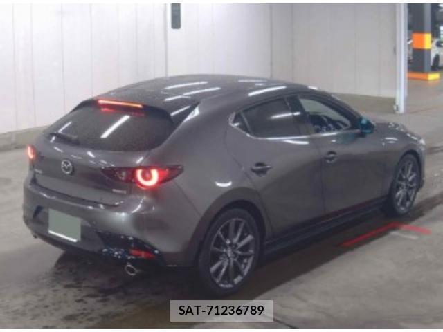 Mazda MAZDA3 2022-12 8009111-3