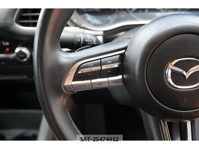Mazda MAZDA3 2019-09 8010398-9