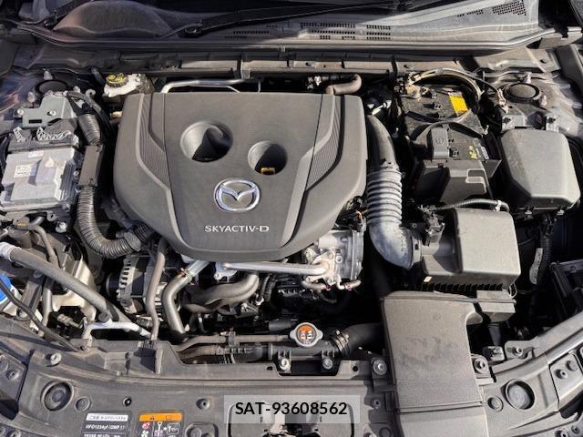 Mazda MAZDA3 2019-07 8011146-10