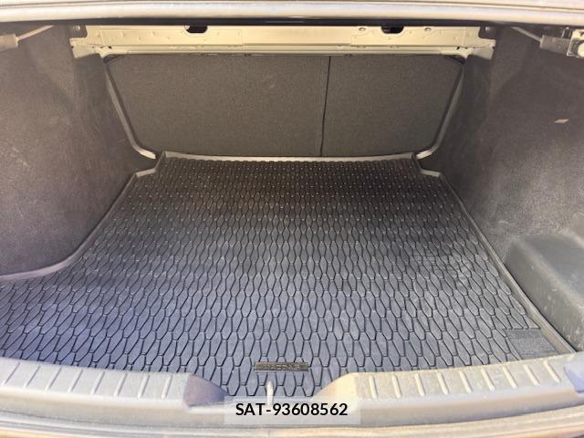 Mazda MAZDA3 2019-07 8011146-7