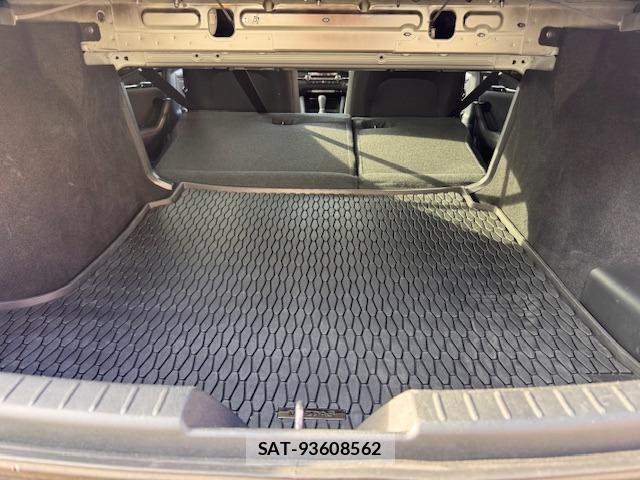 Mazda MAZDA3 2019-07 8011146-8