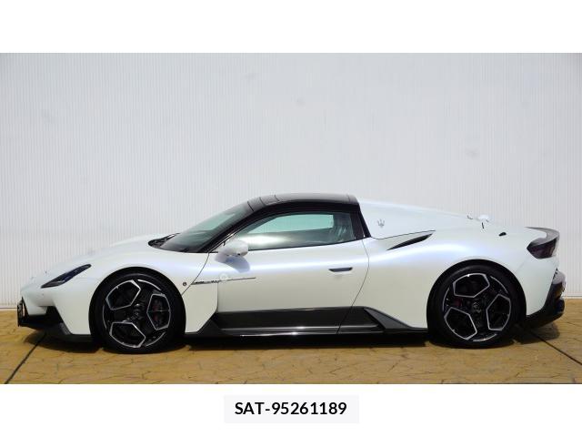 Maserati MC20 2023-10 8006782-11