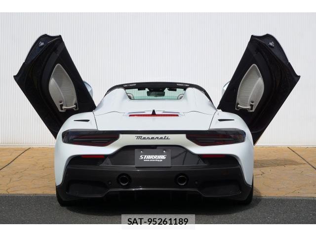 Maserati MC20 2023-10 8006782-13