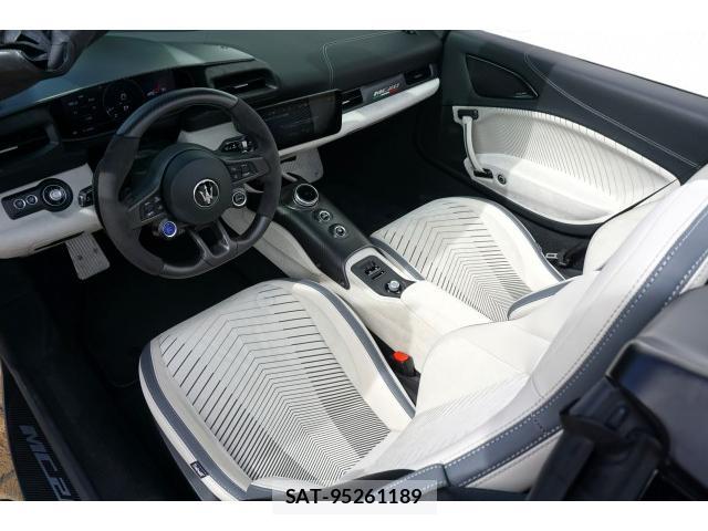 Maserati MC20 2023-10 8006782-16