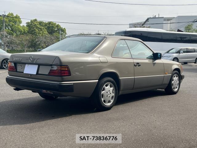 Mercedes Benz M-CLASS 1988-06 8005931-1
