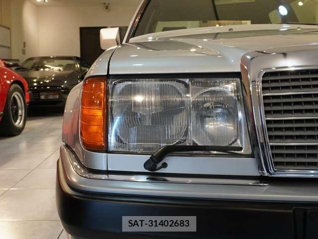 Mercedes Benz M-CLASS 1992-12 8011669-17