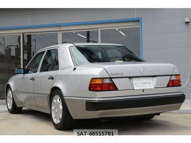 Mercedes Benz M-CLASS 1992-05 8011694-1